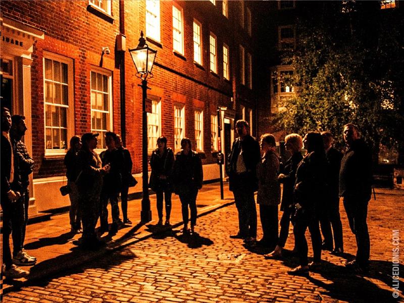 Haunted London Pub Tour
