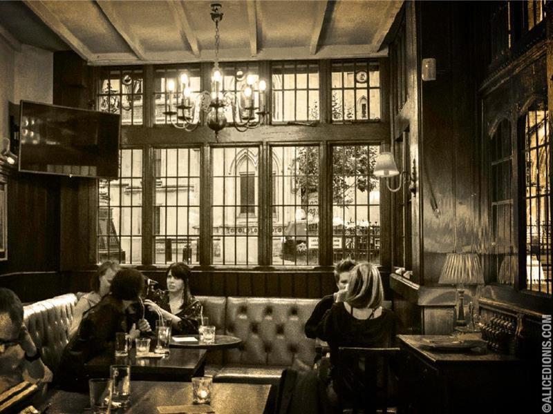 Haunted London Pub Tour