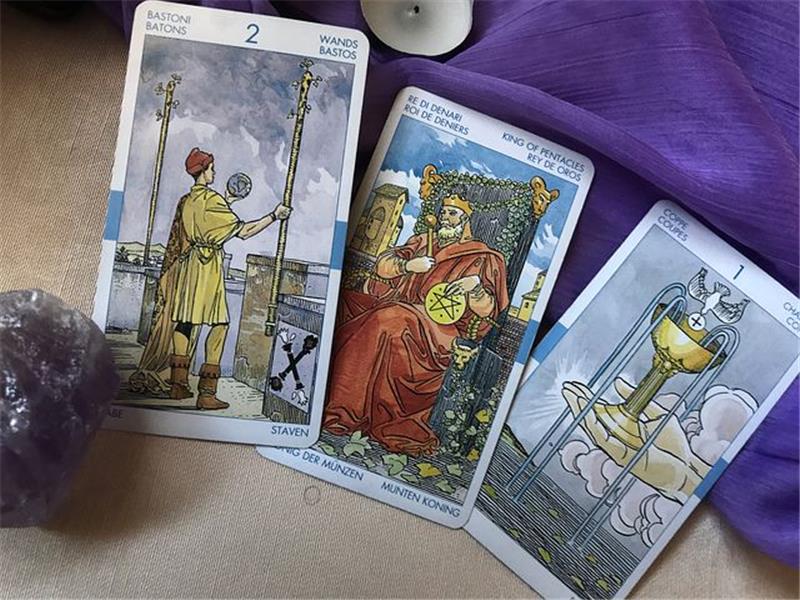 Tarot readings are available